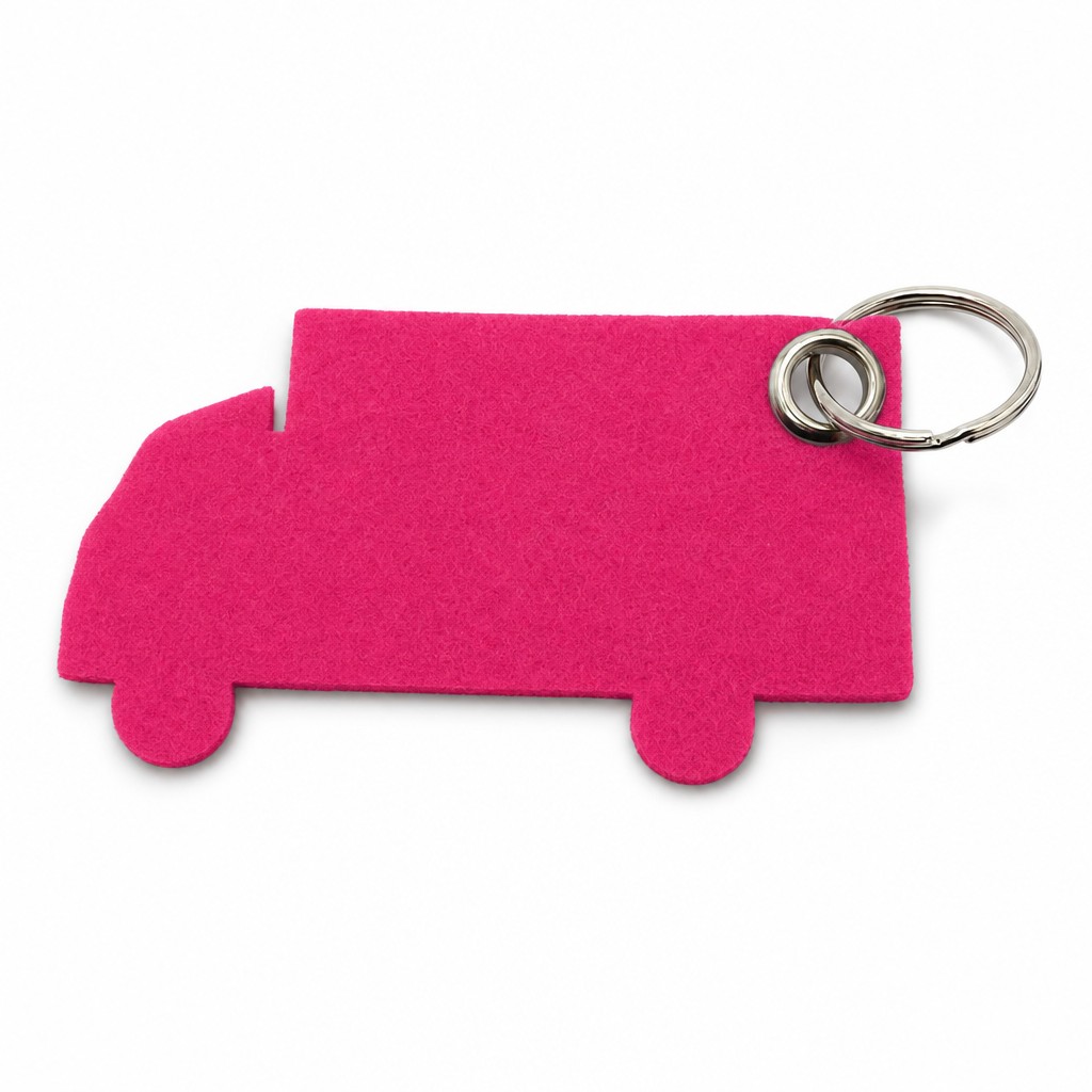 Filz-Schlüsselanhänger LKW in Dunkelpink-Magenta mit Metallöse und Schlüsselring – Werbeartikel aus 3 mm Filz
