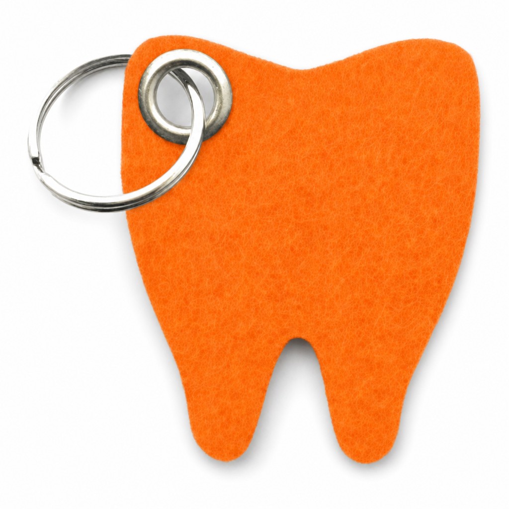 Filz-Schlüsselanhänger Zahn in Orange mit Metallöse und Schlüsselring – Werbeartikel aus 3 mm Filz