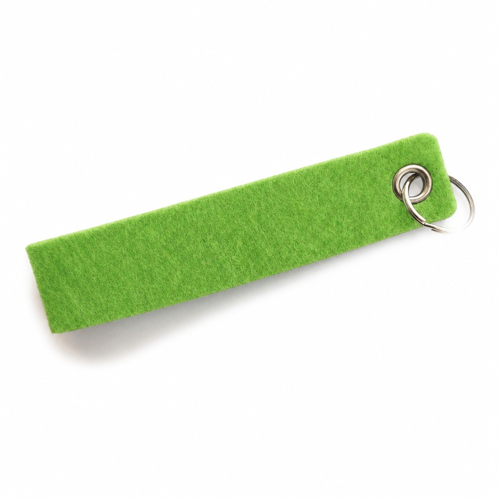 Filz-Schlüsselanhänger Schlaufe 140 × 30 mm in Hellgrün mit Metallöse und Schlüsselring – Werbeartikel aus 3 mm Filz