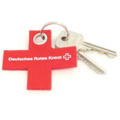 Filz-Schlüsselanhänger Kreuz in Rot mit weißem Druck – Kundenprojekt Hilfsorganisation